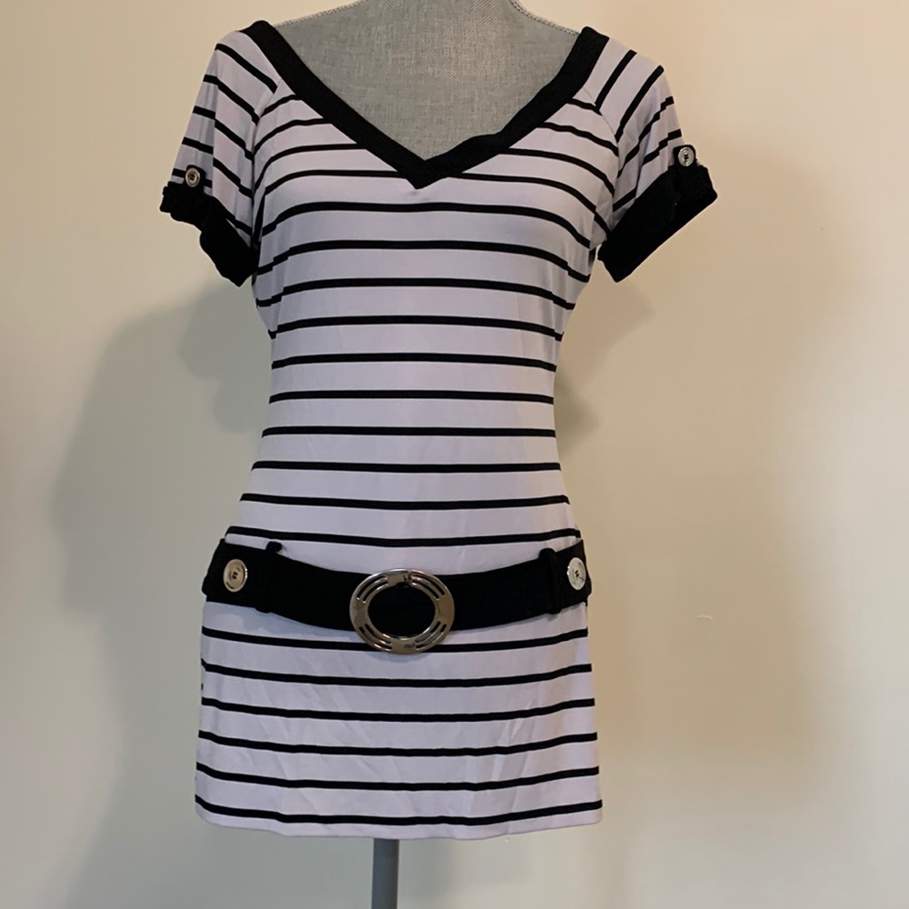 Frank Lyman Design Black and White Striped V-Neck Tunic with Belt Detail